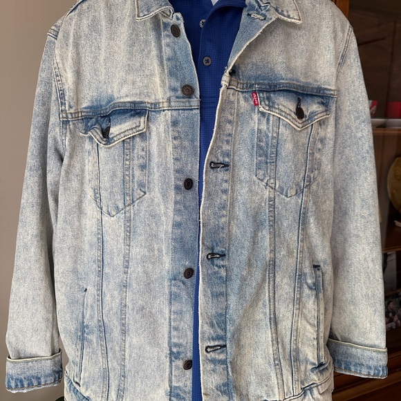 Men’s Levi denim jacket - Picture 3 of 6